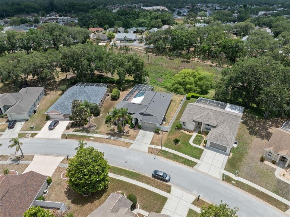 Activo con contrato: $415,000 (5 camas, 3 baños, 2238 Pies cuadrados)