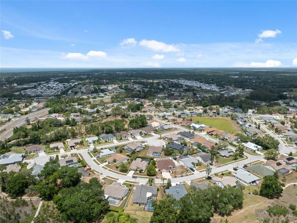 Activo con contrato: $415,000 (5 camas, 3 baños, 2238 Pies cuadrados)