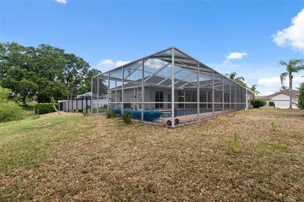 Activo con contrato: $415,000 (5 camas, 3 baños, 2238 Pies cuadrados)