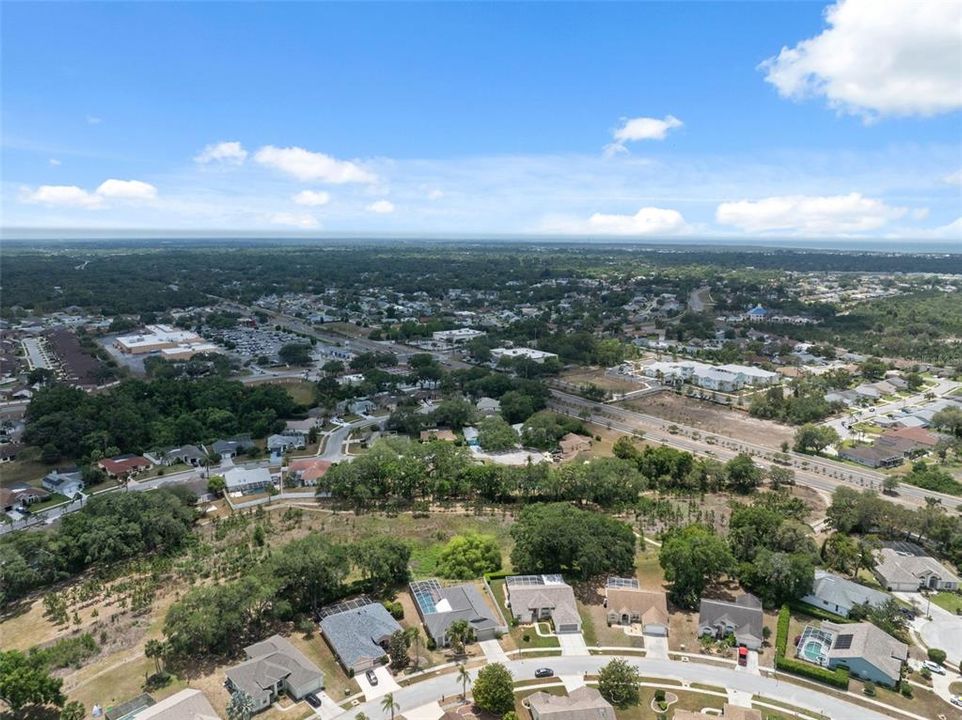 Activo con contrato: $415,000 (5 camas, 3 baños, 2238 Pies cuadrados)