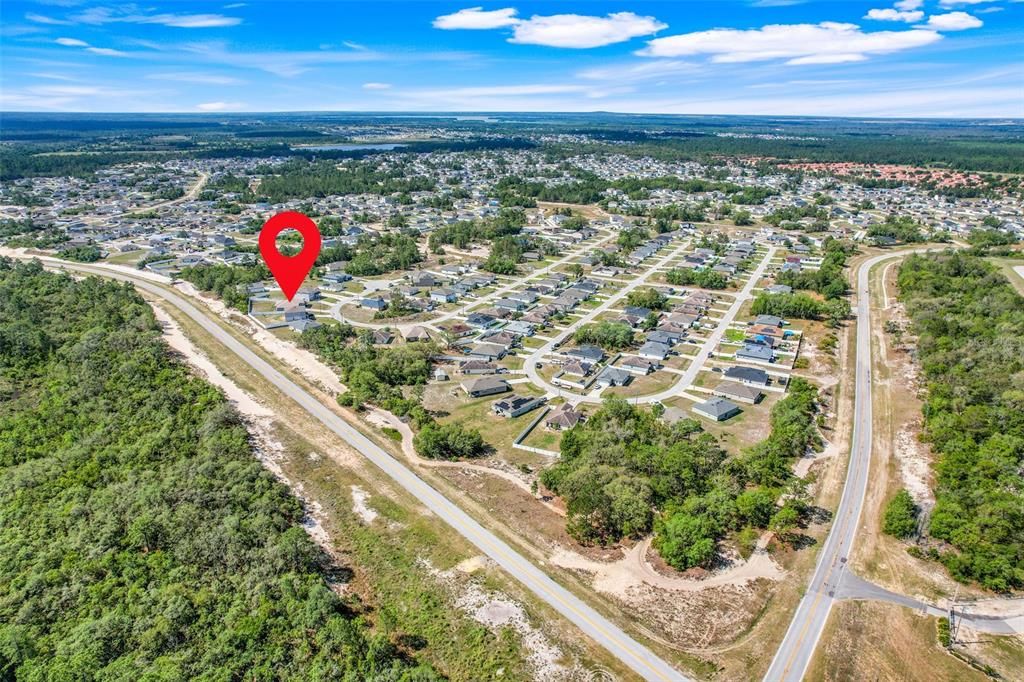 Activo con contrato: $300,000 (4 camas, 3 baños, 1999 Pies cuadrados)