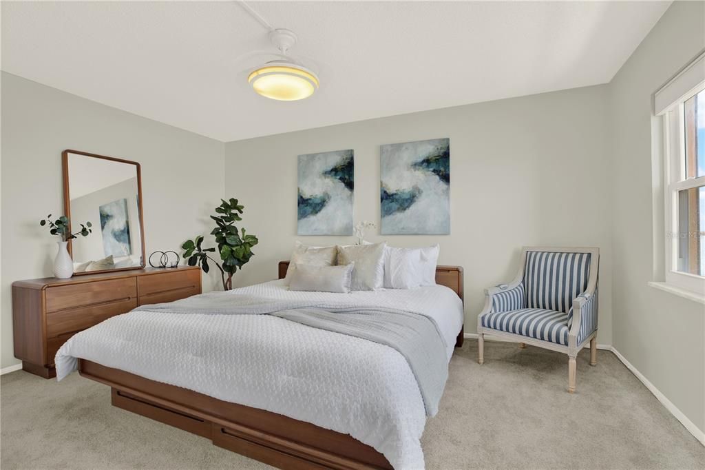 En Venta: $349,000 (2 camas, 2 baños, 975 Pies cuadrados)