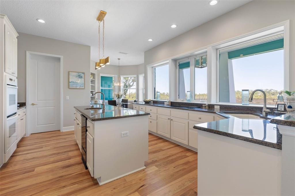 En Venta: $2,775,000 (5 camas, 4 baños, 4619 Pies cuadrados)