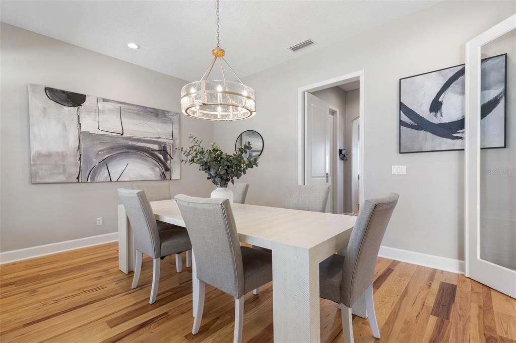 En Venta: $2,775,000 (5 camas, 4 baños, 4619 Pies cuadrados)