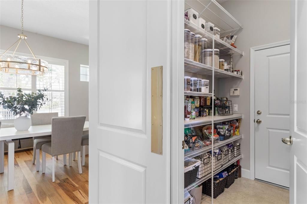 En Venta: $2,775,000 (5 camas, 4 baños, 4619 Pies cuadrados)