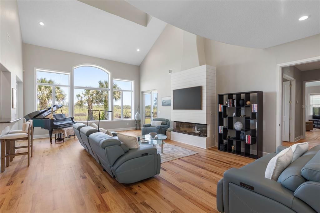 En Venta: $2,775,000 (5 camas, 4 baños, 4619 Pies cuadrados)