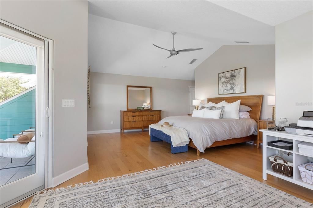 En Venta: $2,775,000 (5 camas, 4 baños, 4619 Pies cuadrados)