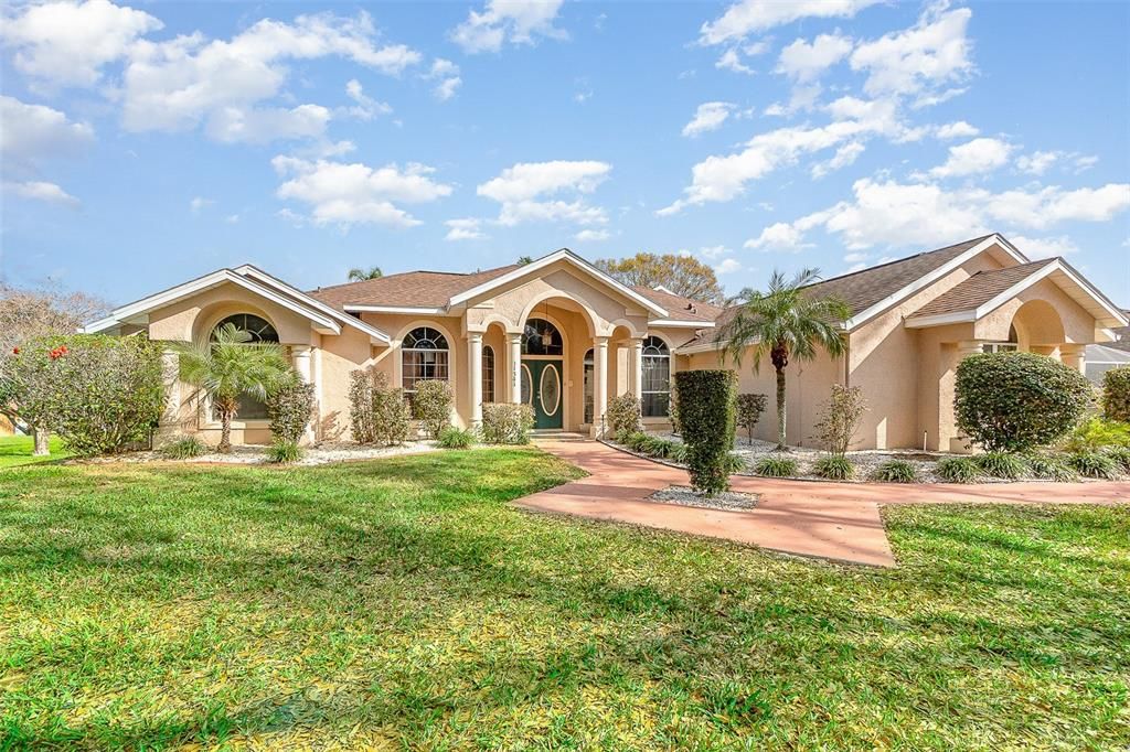 Vendido Recientemente: $549,000 (4 camas, 4 baños, 3206 Pies cuadrados)