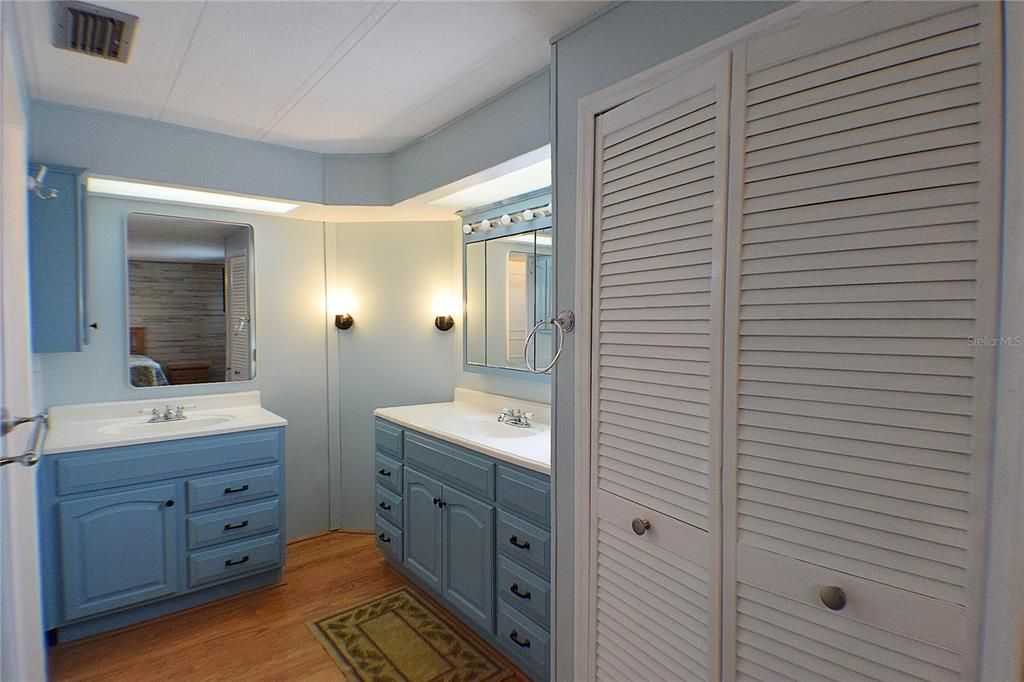 待售: $149,900 (2 贝兹, 2 浴室, 1152 平方英尺)