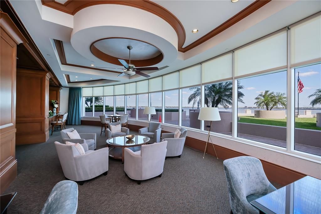 En Venta: $1,250,000 (3 camas, 2 baños, 2230 Pies cuadrados)