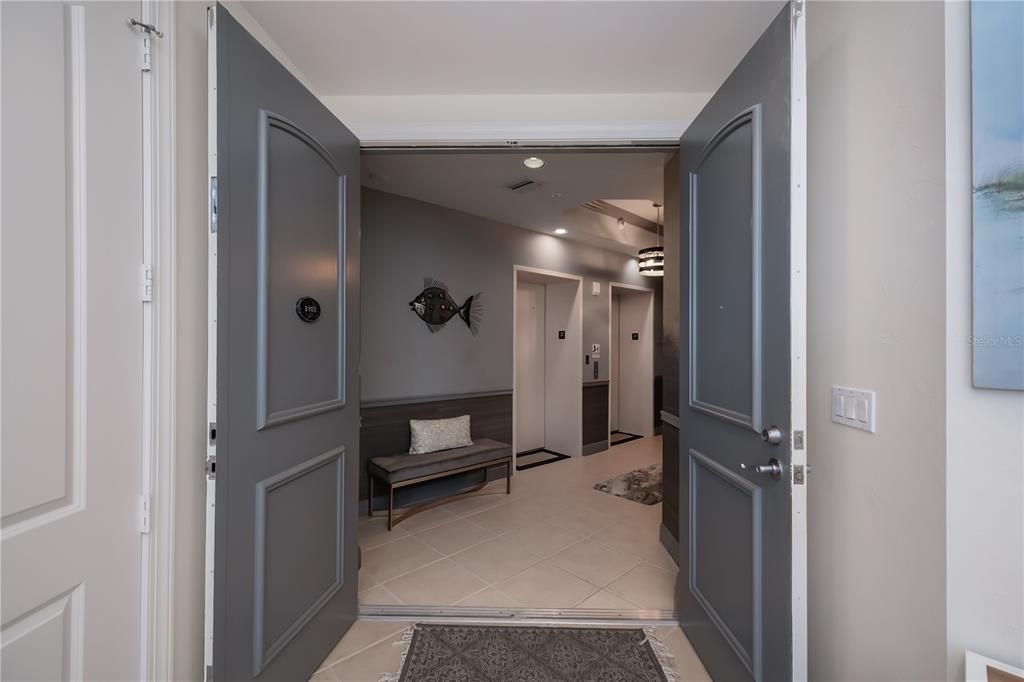 En Venta: $1,250,000 (3 camas, 2 baños, 2230 Pies cuadrados)