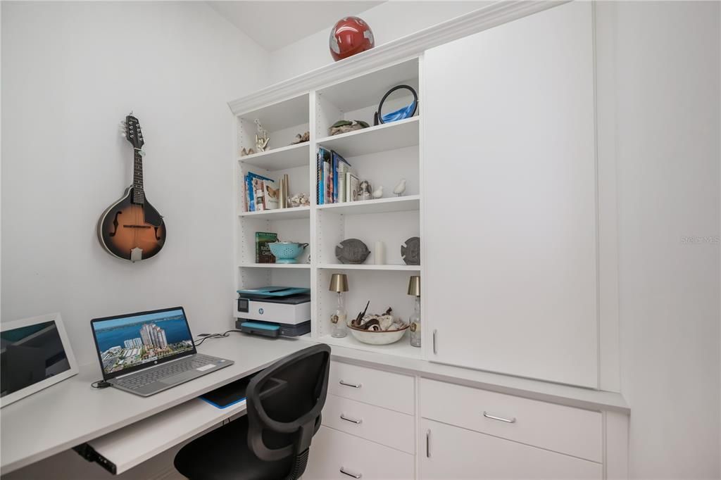 En Venta: $1,250,000 (3 camas, 2 baños, 2230 Pies cuadrados)