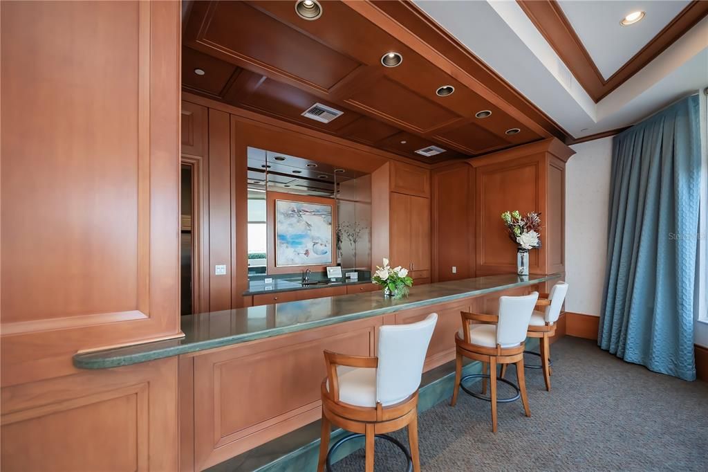 En Venta: $1,250,000 (3 camas, 2 baños, 2230 Pies cuadrados)