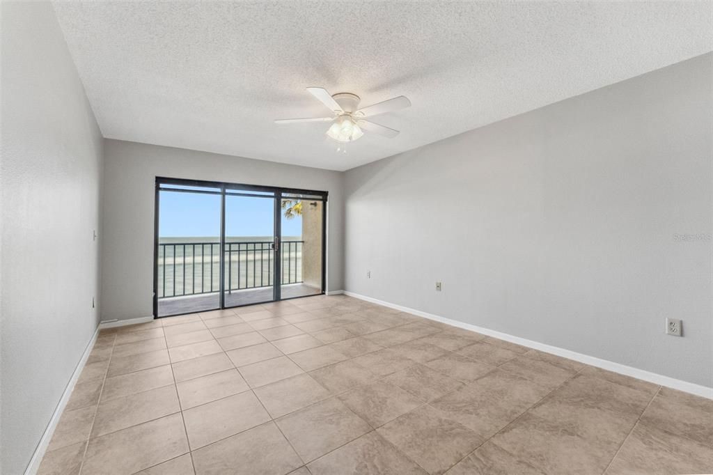 For Sale: $350,000 (2 beds, 2 baths, 1280 Square Feet)