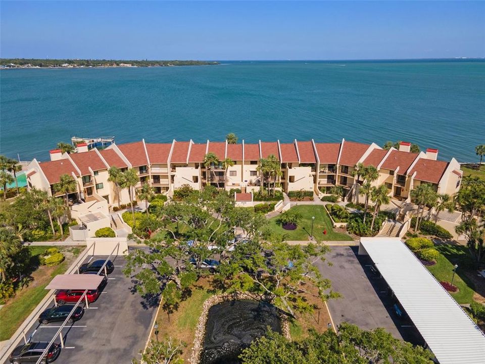 For Sale: $350,000 (2 beds, 2 baths, 1280 Square Feet)