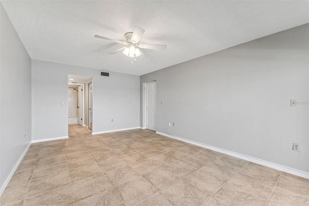 For Sale: $350,000 (2 beds, 2 baths, 1280 Square Feet)