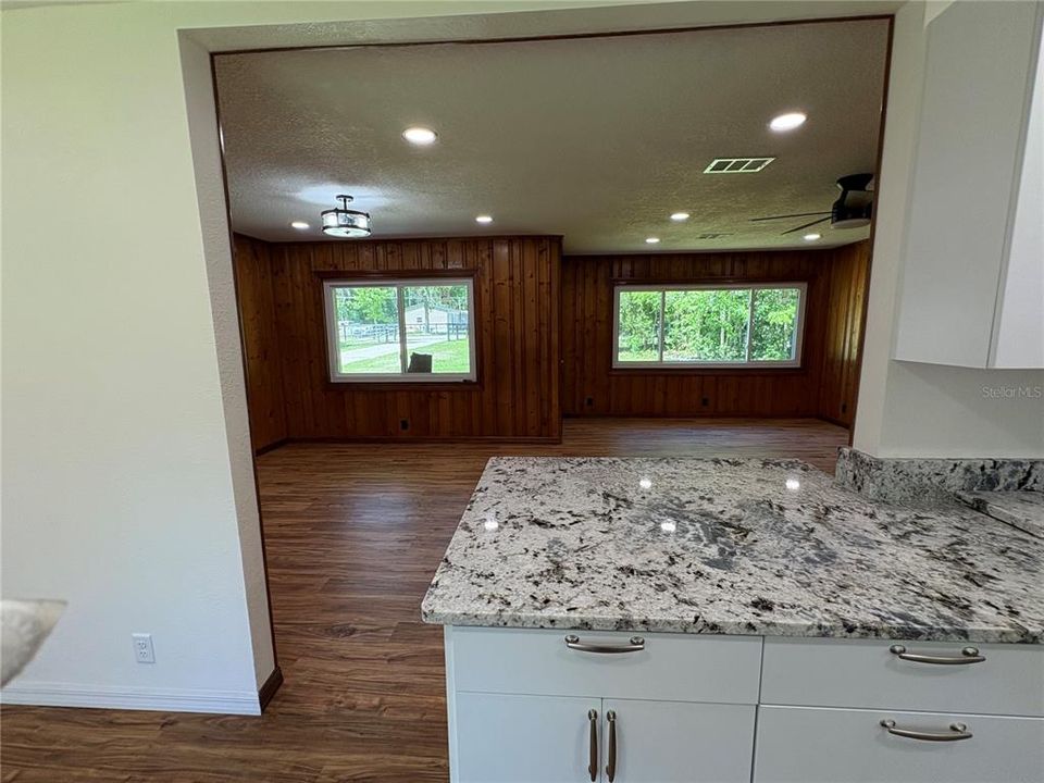 待售: $779,000 (3 贝兹, 2 浴室, 1600 平方英尺)