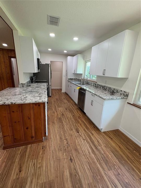 待售: $779,000 (3 贝兹, 2 浴室, 1600 平方英尺)