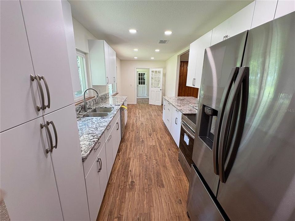 待售: $779,000 (3 贝兹, 2 浴室, 1600 平方英尺)