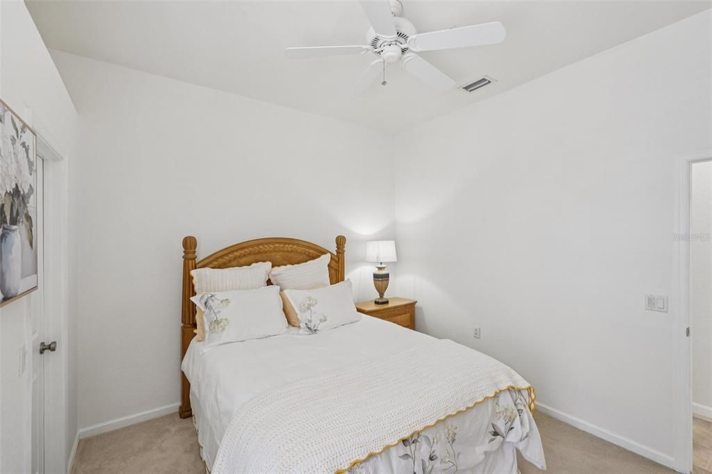 En Venta: $879,000 (3 camas, 2 baños, 2134 Pies cuadrados)