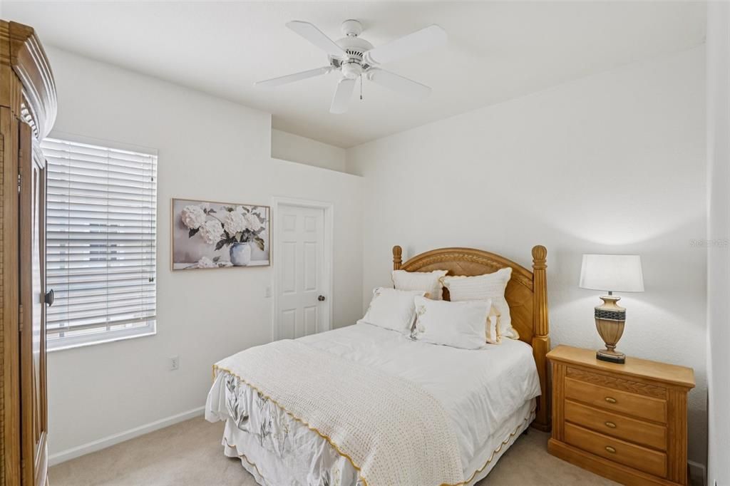 En Venta: $879,000 (3 camas, 2 baños, 2134 Pies cuadrados)