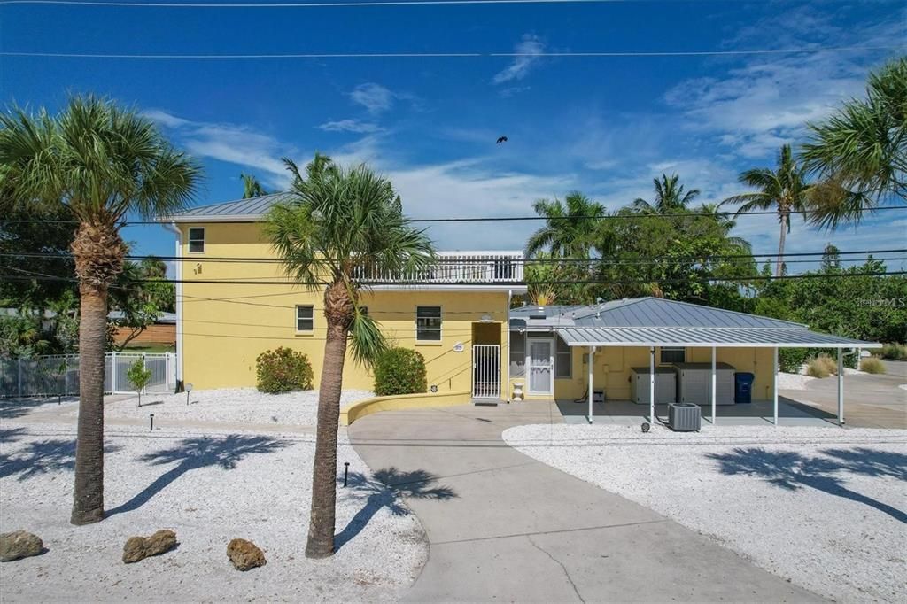 For Rent: $12,600 (2 beds, 2 baths, 1144 Square Feet)