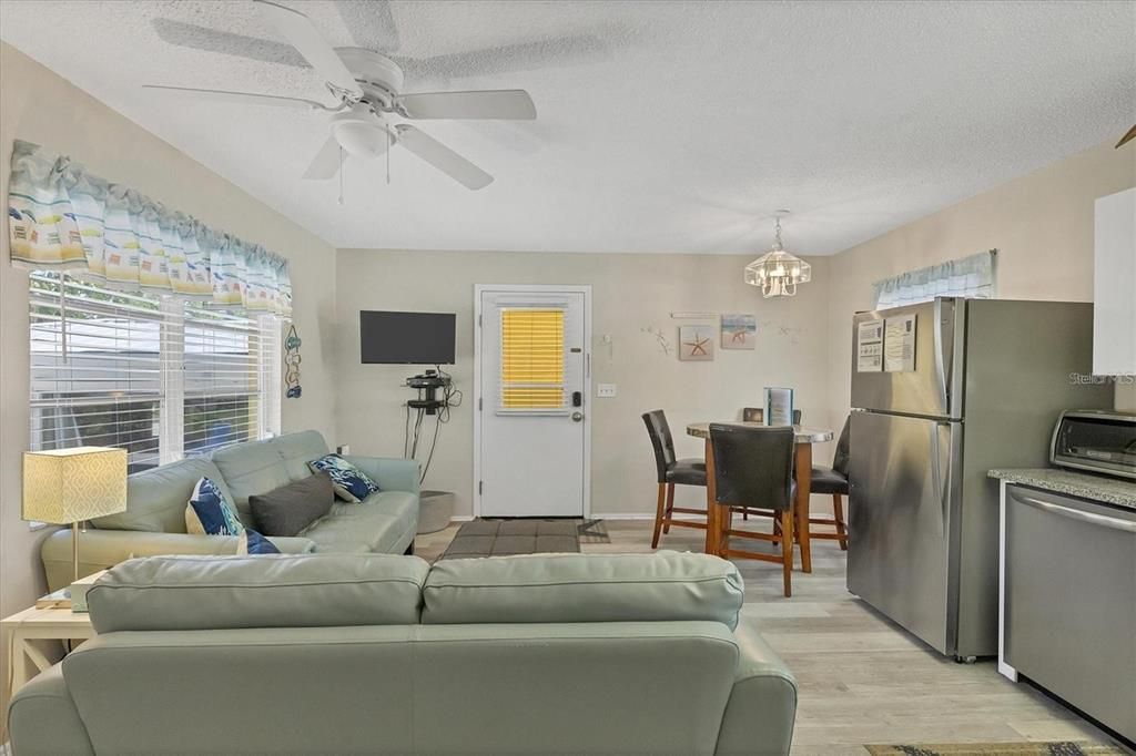 For Rent: $12,600 (2 beds, 2 baths, 1144 Square Feet)