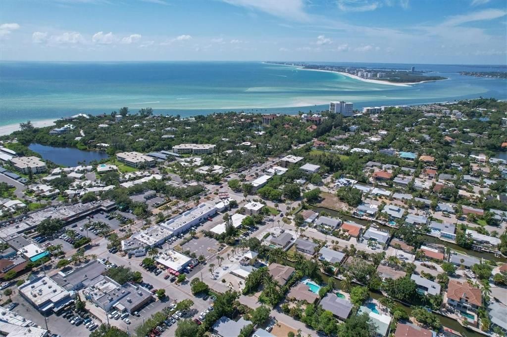 For Rent: $12,600 (2 beds, 2 baths, 1144 Square Feet)