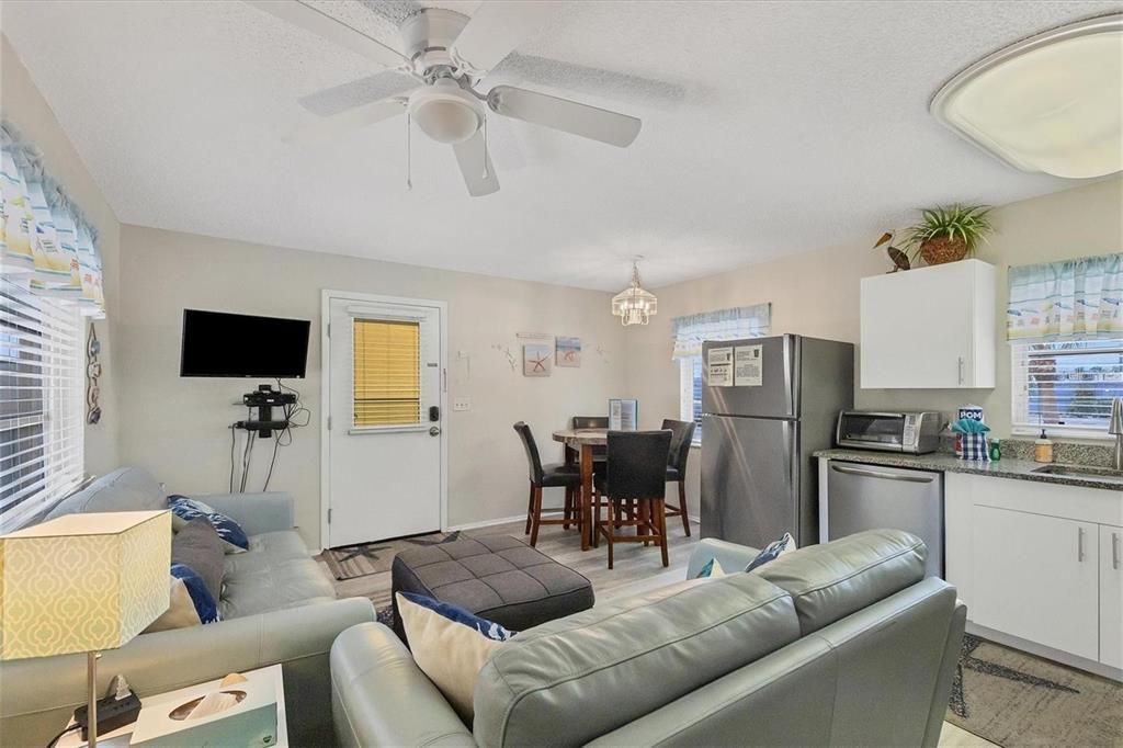 For Rent: $12,600 (2 beds, 2 baths, 1144 Square Feet)