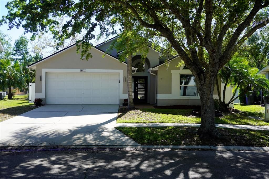 Recently Rented: $2,650 (3 beds, 2 baths, 1822 Square Feet)