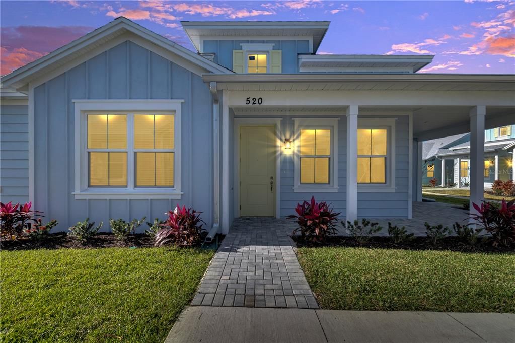 Recently Rented: $2,600 (2 beds, 2 baths, 1387 Square Feet)