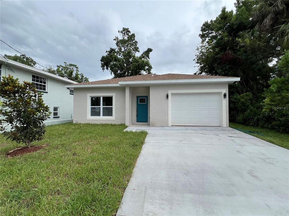 最近售出: $259,000 (3 贝兹, 2 浴室, 1078 平方英尺)