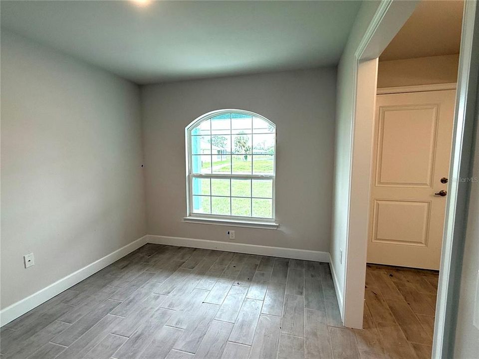 For Sale: $358,700 (3 beds, 2 baths, 2010 Square Feet)