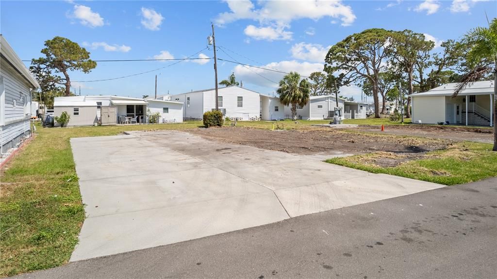 На продажу: $90,000 (0.10 acres)