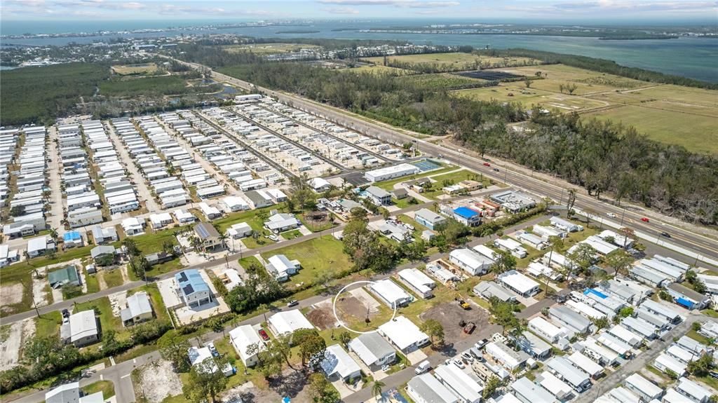 На продажу: $90,000 (0.10 acres)