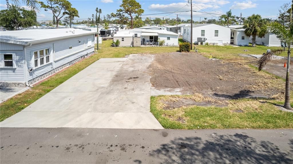 На продажу: $90,000 (0.10 acres)