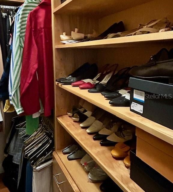 待售: $1,150,000 (4 贝兹, 3 浴室, 3734 平方英尺)