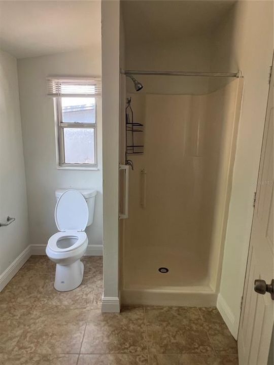 For Sale: $299,900 (5 beds, 0 baths, 1760 Square Feet)