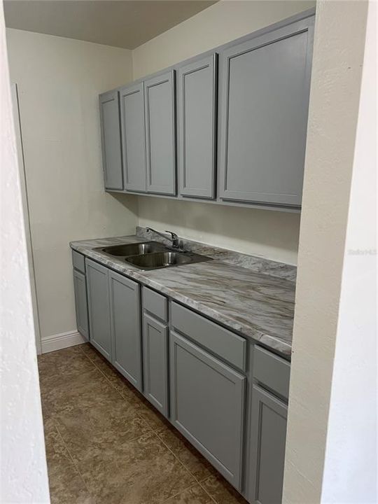 For Sale: $299,900 (5 beds, 0 baths, 1760 Square Feet)