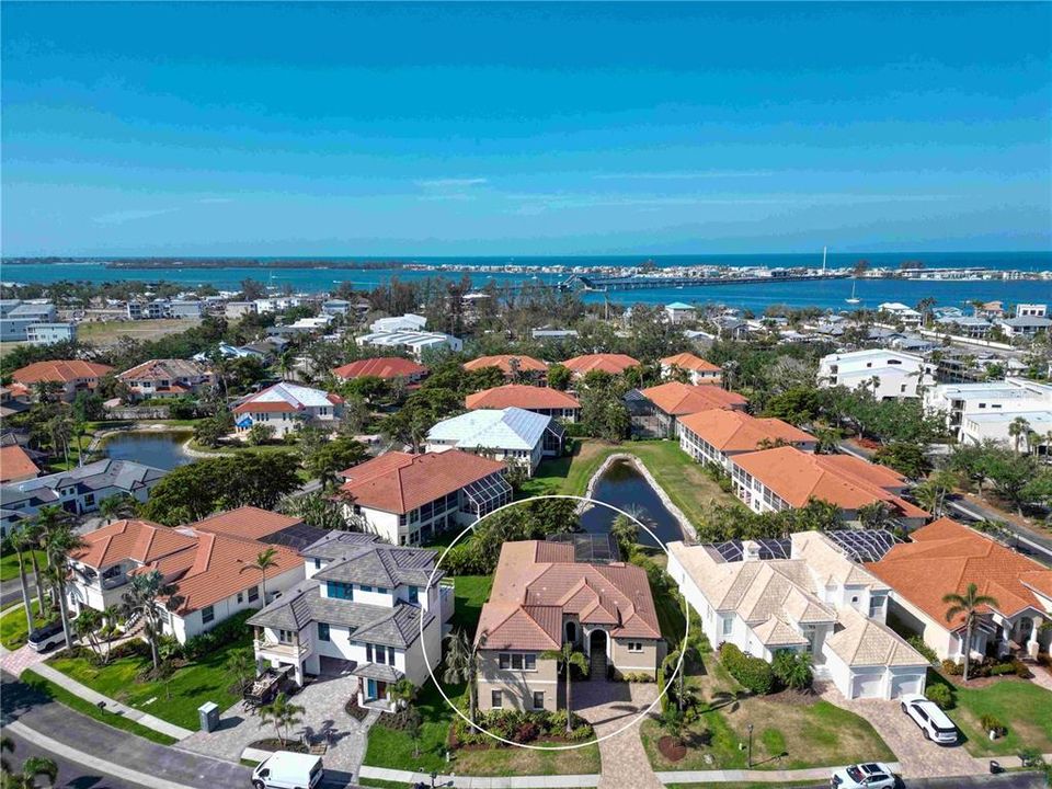 Recently Sold: $1,400,000 (4 beds, 4 baths, 3036 Square Feet)