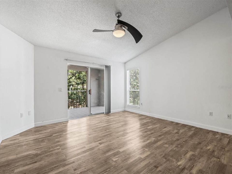 Activo con contrato: $173,500 (2 camas, 2 baños, 1164 Pies cuadrados)