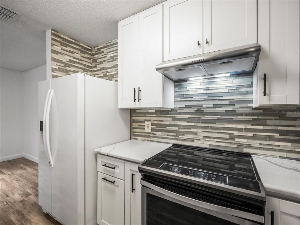 Activo con contrato: $173,500 (2 camas, 2 baños, 1164 Pies cuadrados)