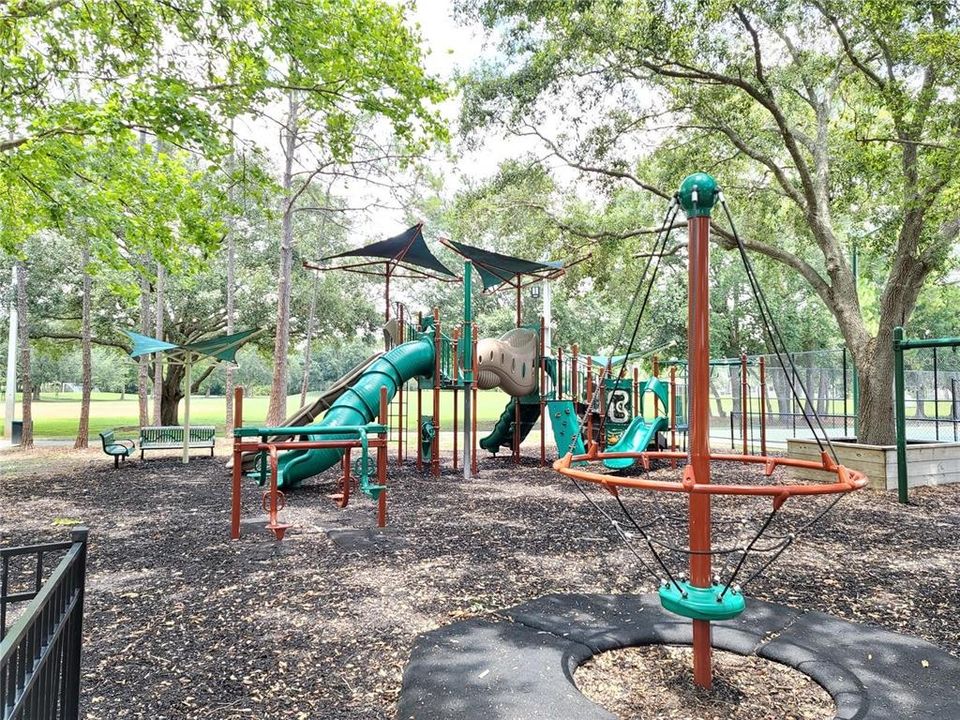 Activo con contrato: $173,500 (2 camas, 2 baños, 1164 Pies cuadrados)