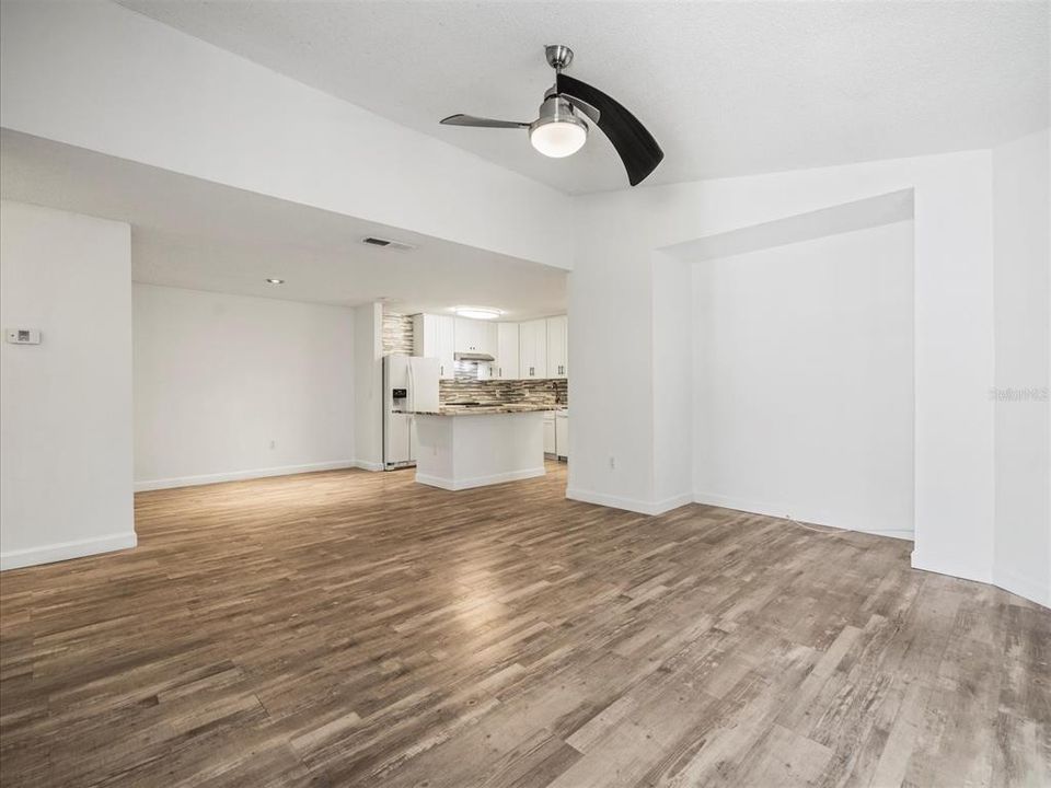 Activo con contrato: $173,500 (2 camas, 2 baños, 1164 Pies cuadrados)