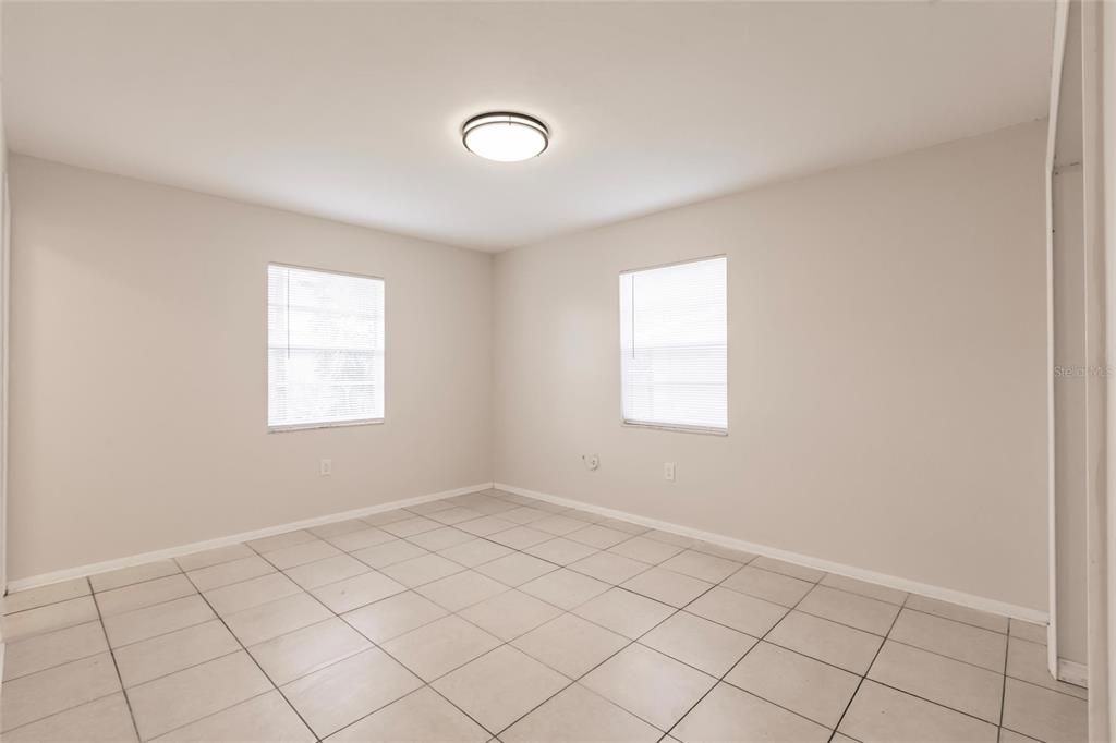 En Venta: $349,000 (5 camas, 0 baños, 2340 Pies cuadrados)