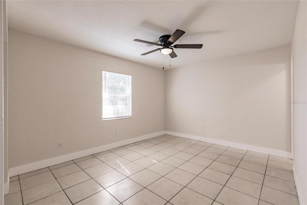 En Venta: $349,000 (5 camas, 0 baños, 2340 Pies cuadrados)