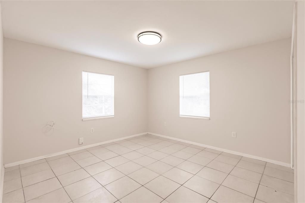 En Venta: $349,000 (5 camas, 0 baños, 2340 Pies cuadrados)