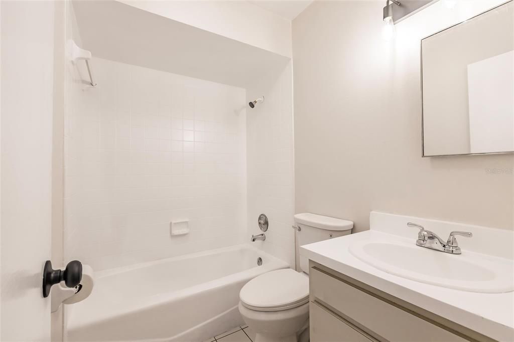 En Venta: $349,000 (5 camas, 0 baños, 2340 Pies cuadrados)