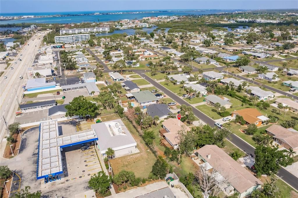 En Venta: $349,000 (5 camas, 0 baños, 2340 Pies cuadrados)