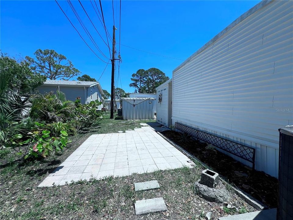 На продажу: $129,900 (2 спален, 2 ванн, 1080 Квадратных фут)